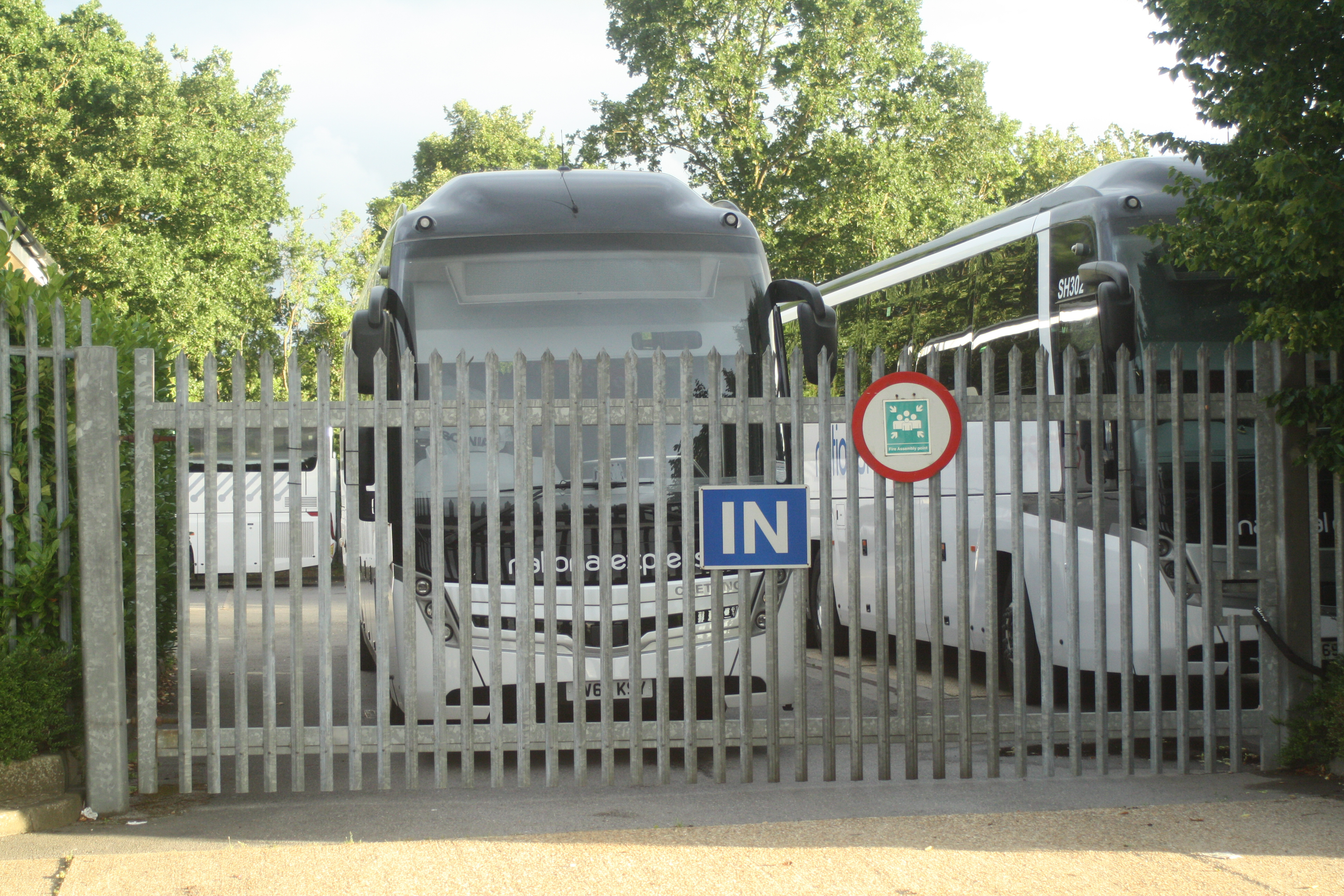 NX OLD AIRPORT BUS EXPRESS DEPOT LSN 27-6-20