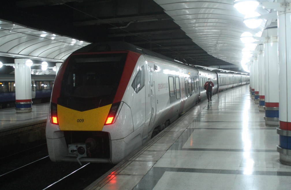 745009 GA (LIV ST 1930 TO NORWICH) 29-8-20