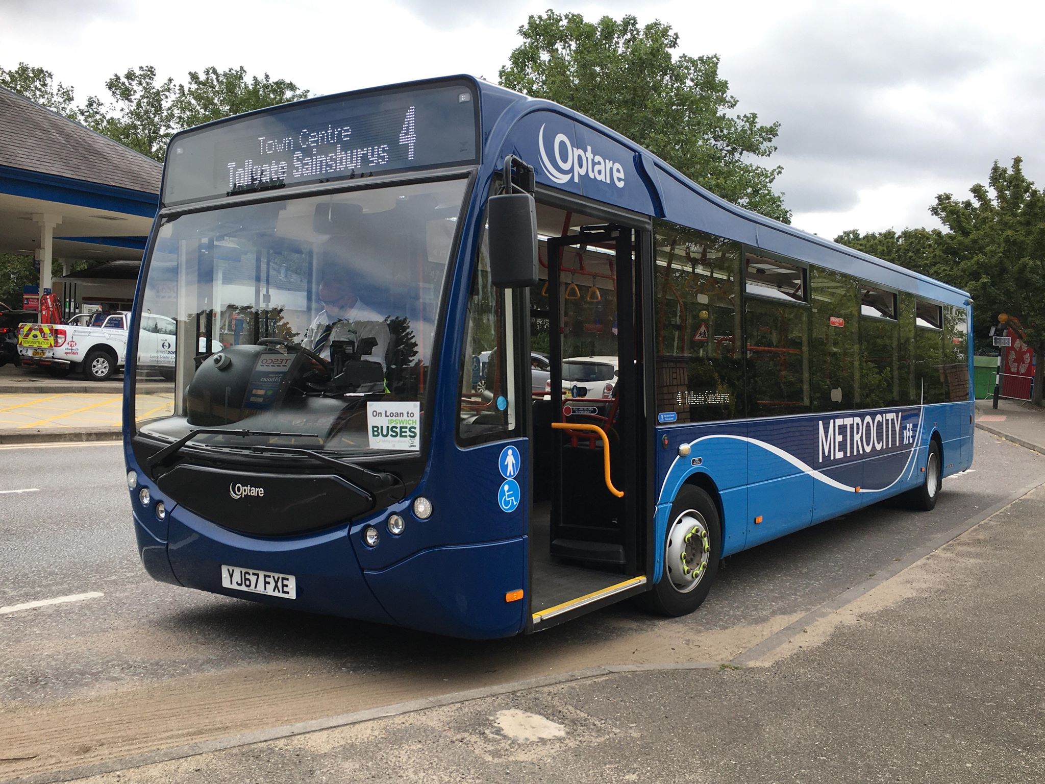 YJ67FXE OPTARE METROCITY DEMO ONL OAN TO IB 4 (HYTHE, CR) 6-8-20 (D PRETTY)