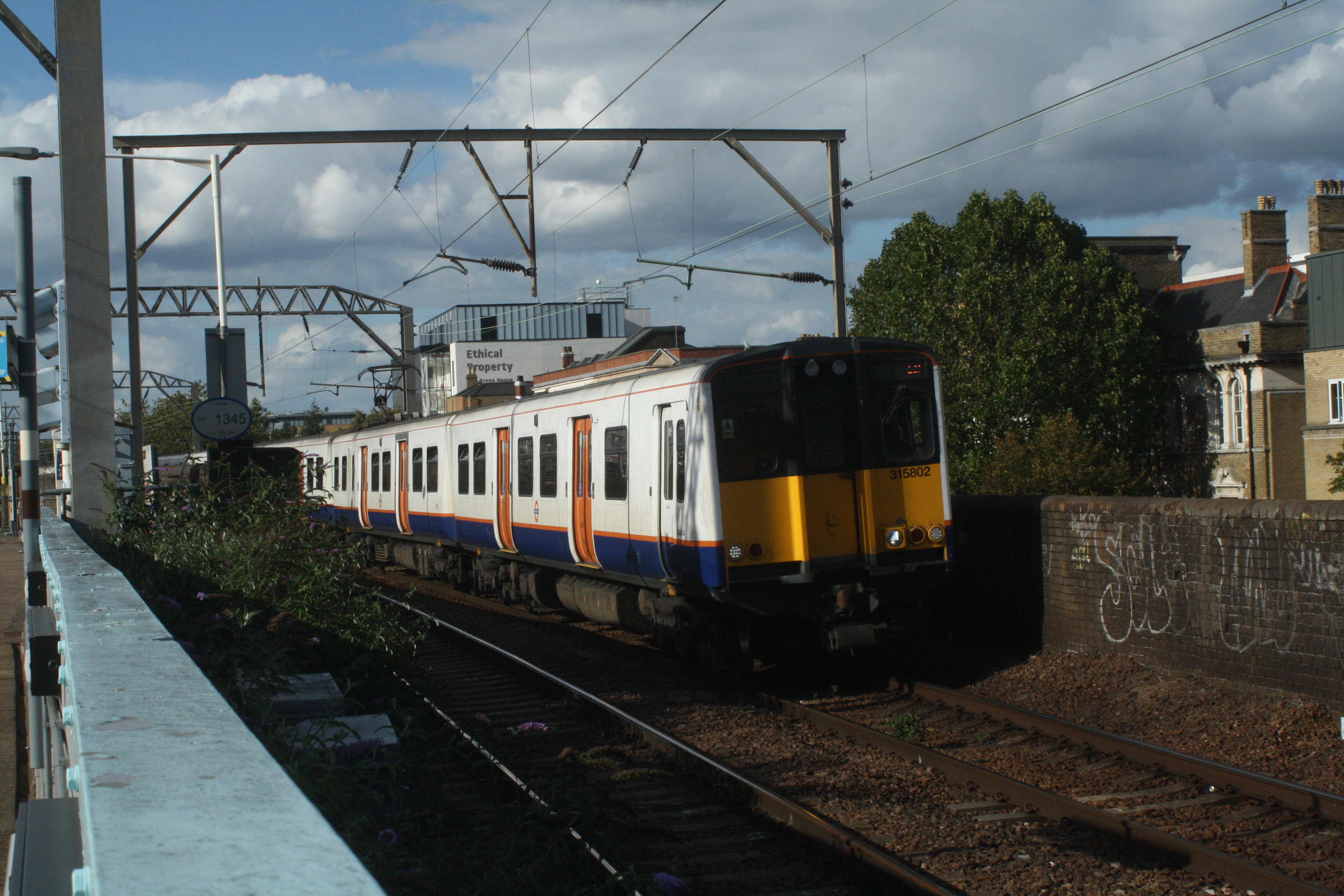 315802 LO (CAMBRIDGE HEATH) 5-9-20