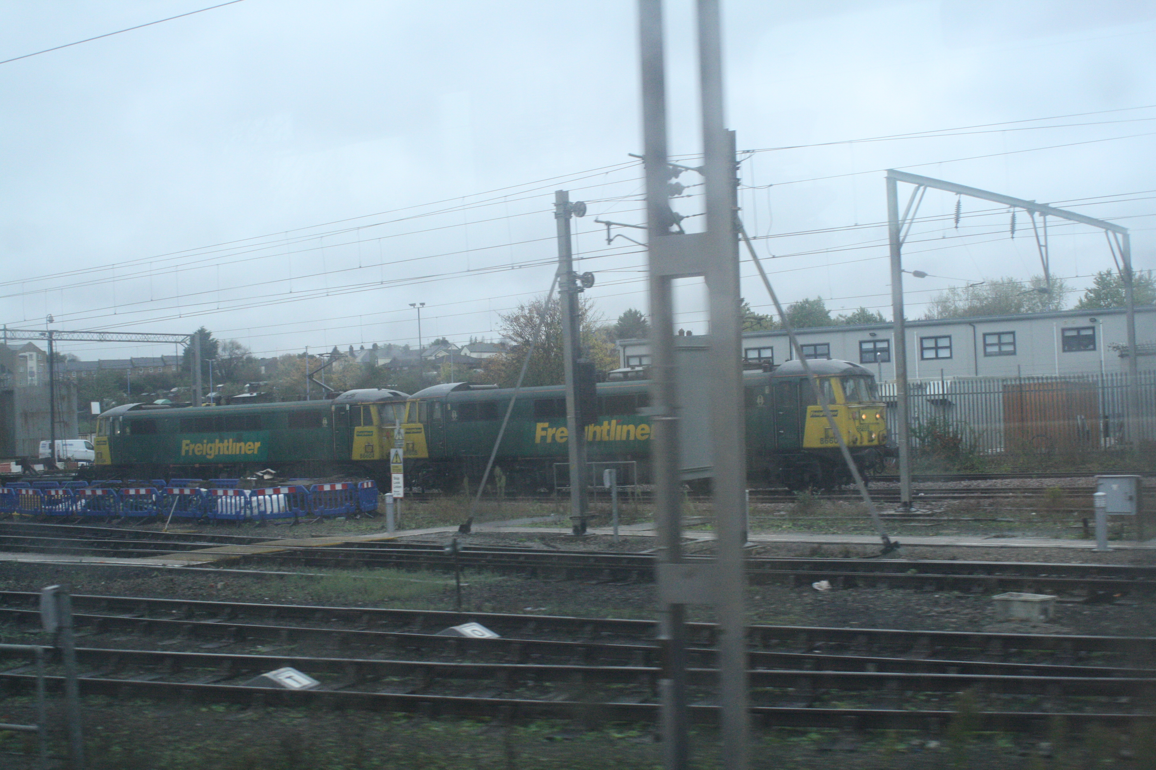 86608 + 604 FL (CR) 31-10-20