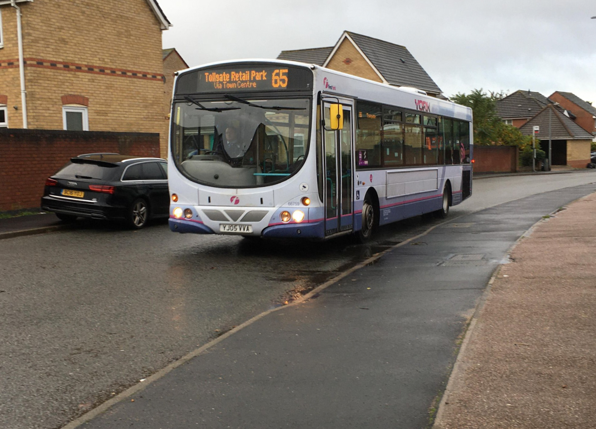 YJ05VVA 66759 FT ESSEX EX FT YORK (DERWENT RD CR) 6-10-20 (D PRETTY)