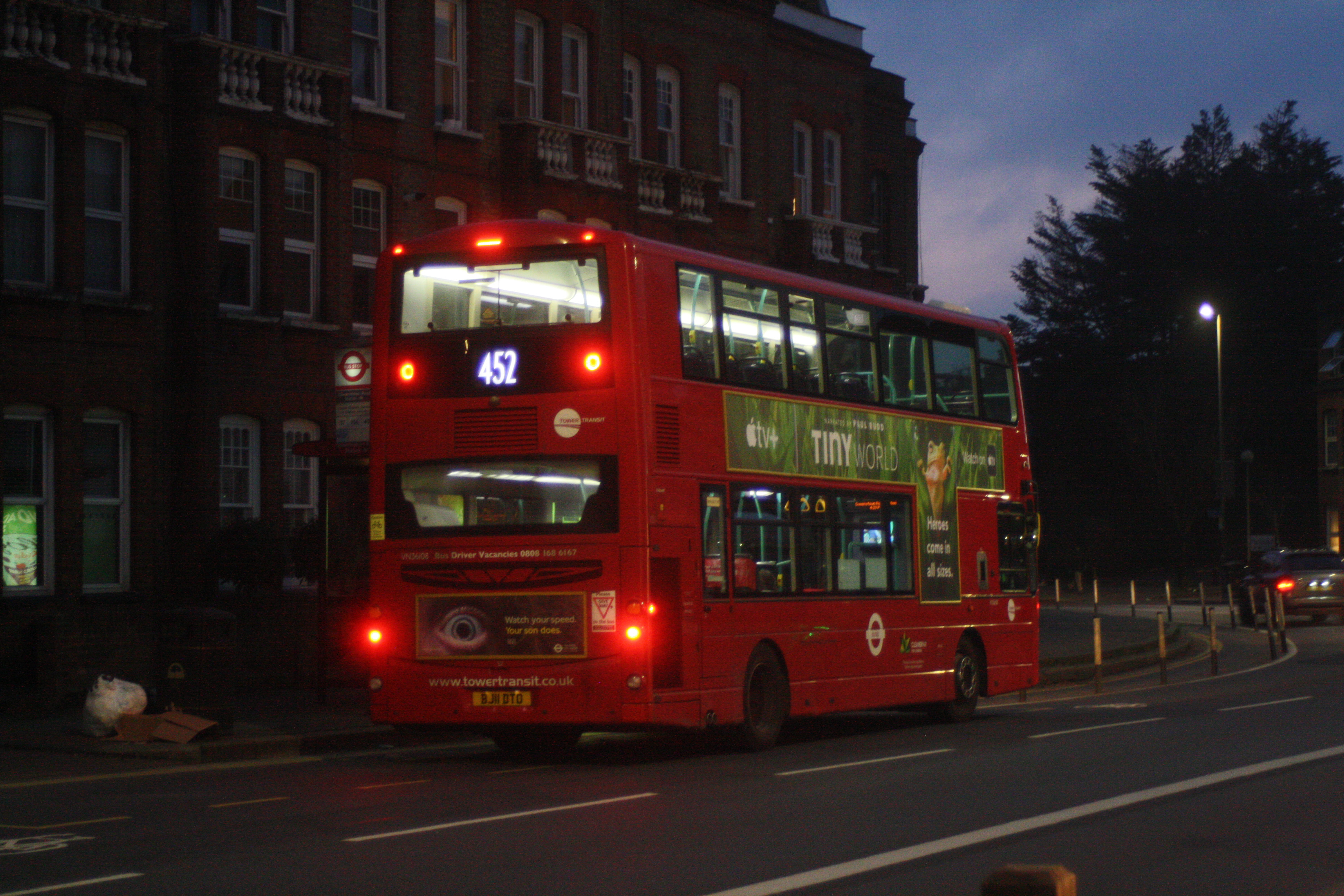 BJ11DTO (REAR) TT 452 (BATTERSEA) 28-11-20
