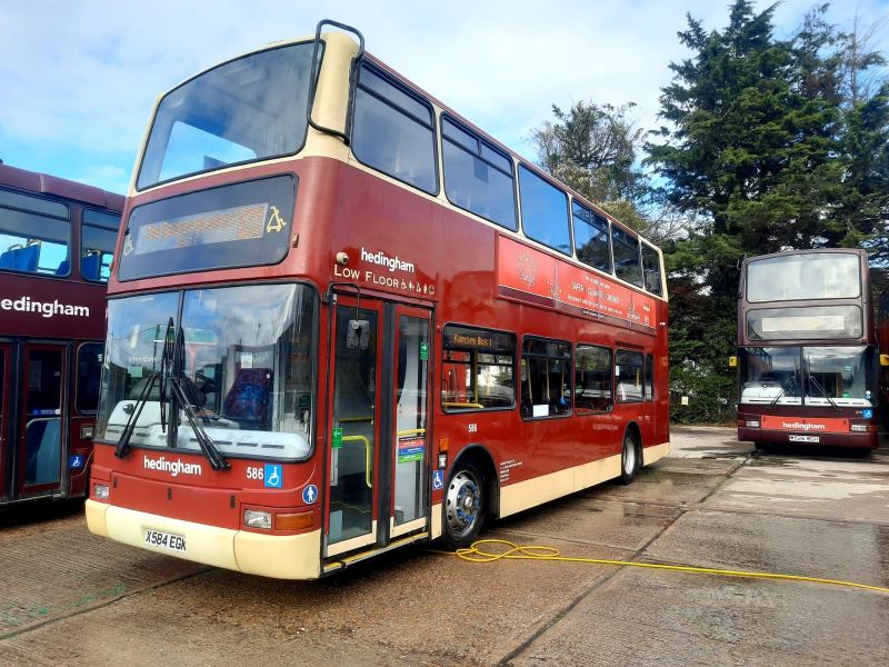 X584EGK 586 HO (KN DEPOT) 7-11-20 (L KINSELLA ILOTT)