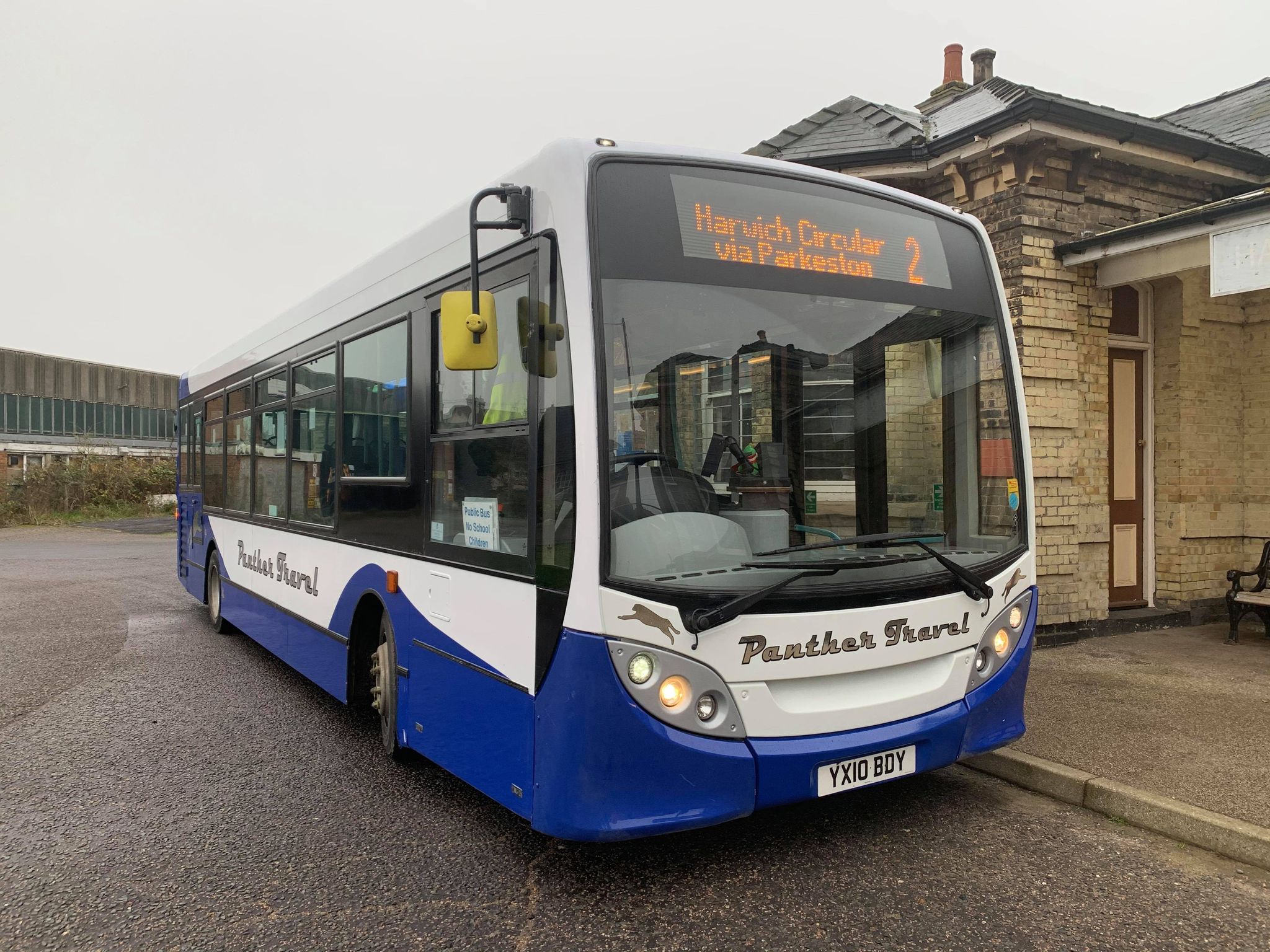 YX10BDY PANTHER FLEET LIVERY (HARWICH TOWN) 11-20 (S BARHAM)