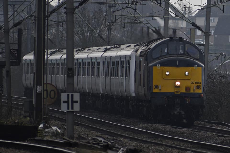 37884 ROG + SCRAP GA 321s (BROADLANDS CR) 23-2-21 (J COLE)